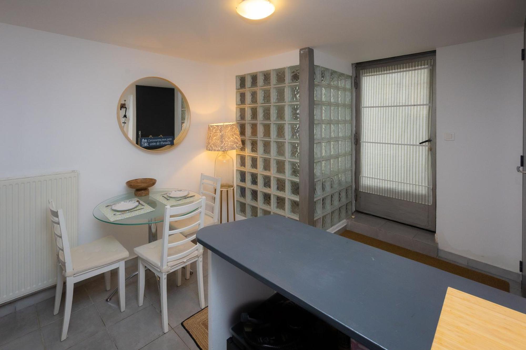 Salut Le Petit Gite Carcassonne Exterior foto